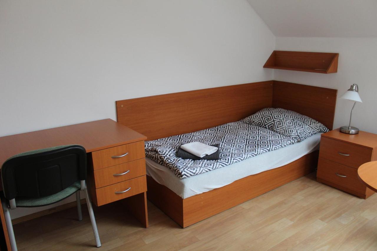 Ubytovani Na Spejcharu, Zelevcice Slany Bagian luar foto