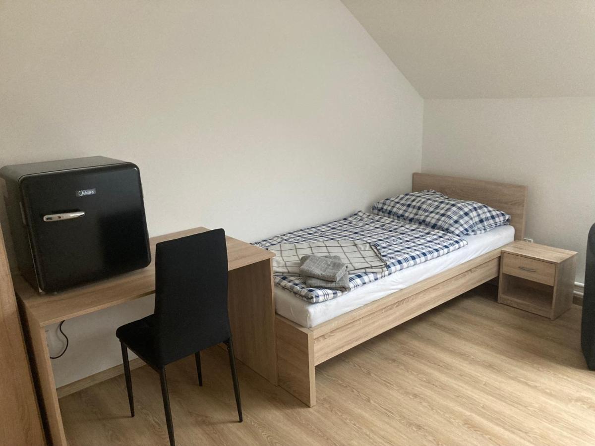 Ubytovani Na Spejcharu, Zelevcice Slany Bagian luar foto